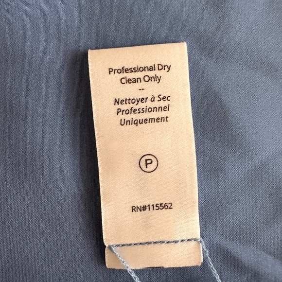 CINQ À SEPT Karla Silk Halter Top 100% silk - Picture 14 of 15